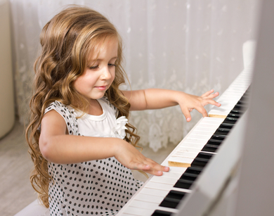 little piano player